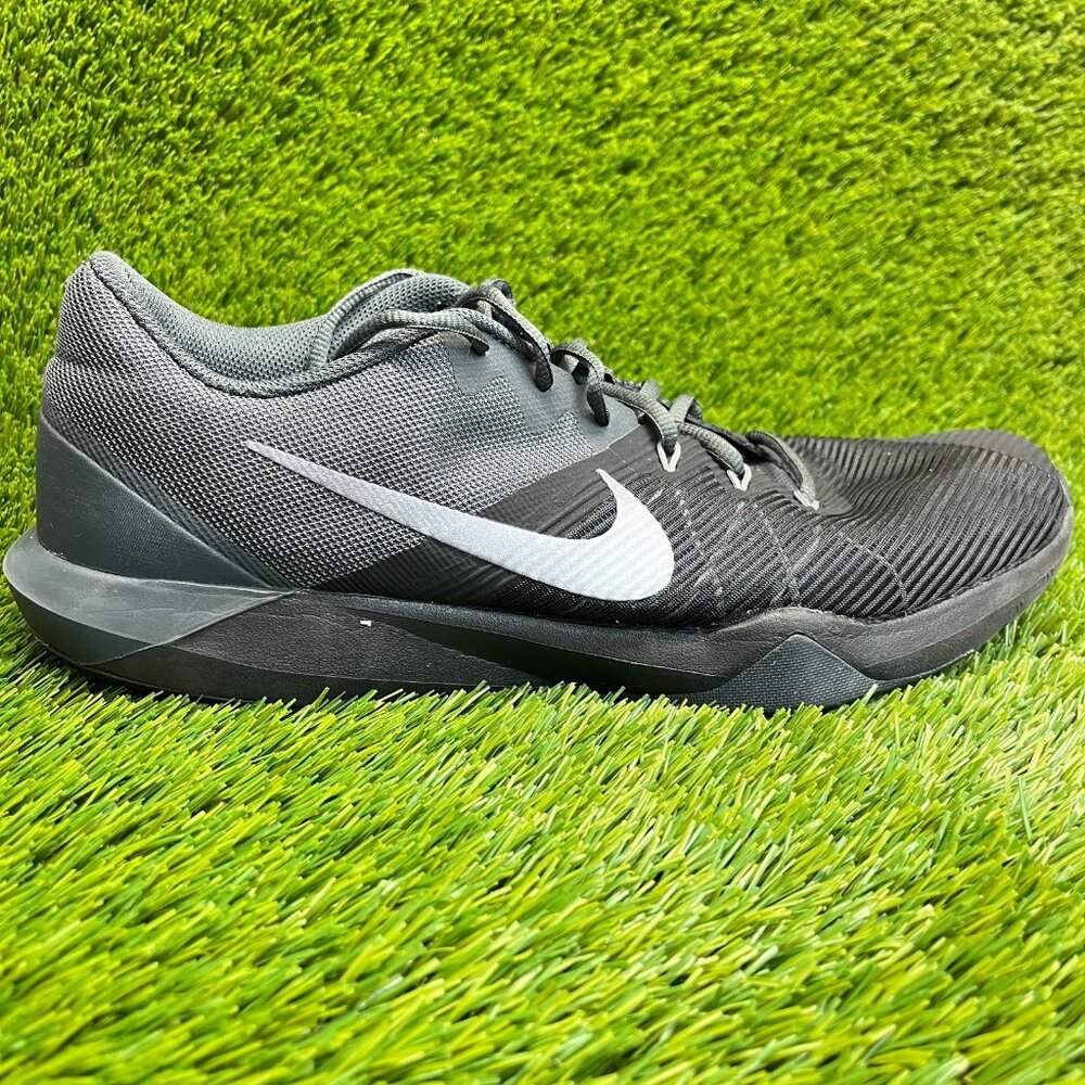 Nike Retaliation TR Mens Size 13 Black Gray Running Training Shoes Sneakers